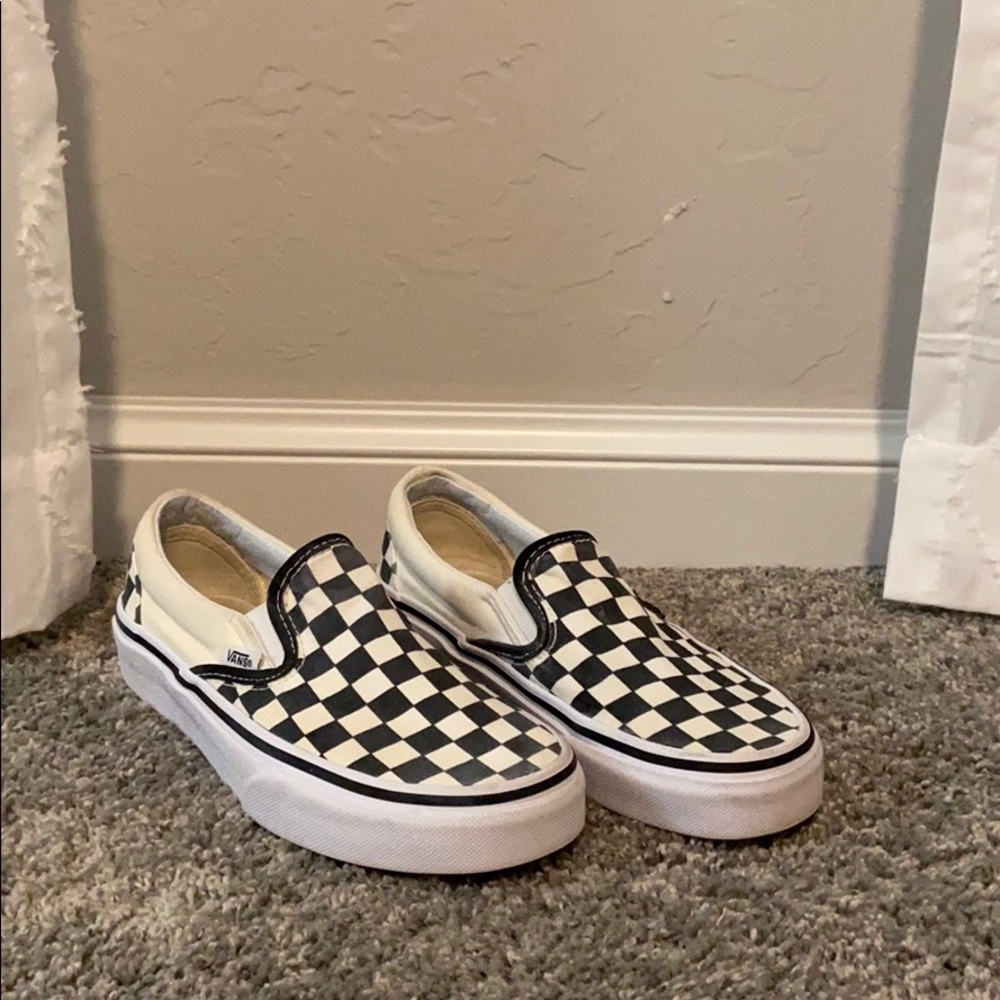 black and white checkered vans